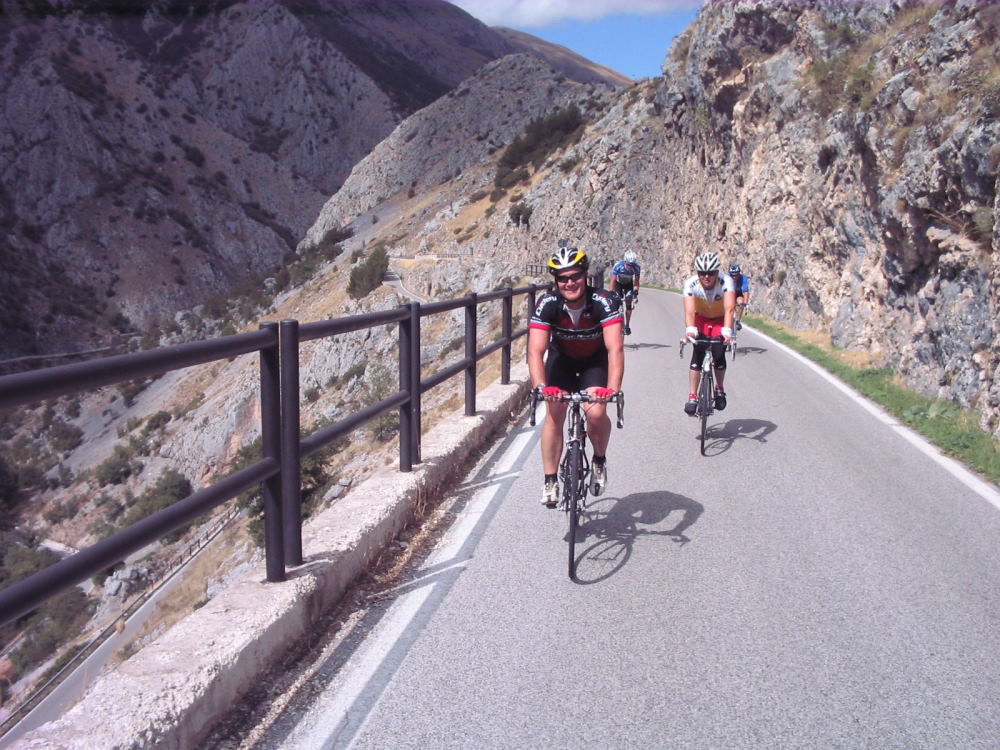 Abruzzo cycle tour